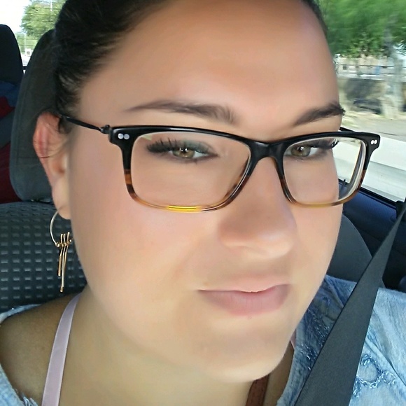 Meet your Posher, Jessie - Picture 1 of 1